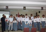 Selnajaya - Presentasi oleh Mr. Takeda sebagai perwakilan dari Otemon Gakuin University, Osaka - Japan di SMAN 81 Jakarta